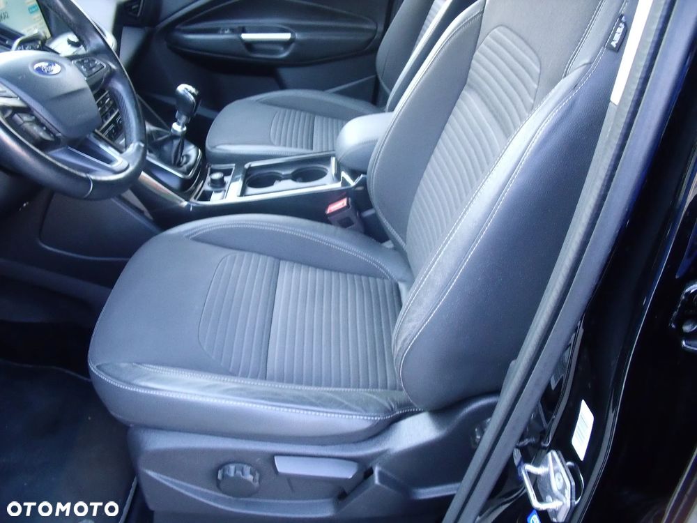 Ford Kuga 1.5 EcoBoost 2x4 Individual - 34