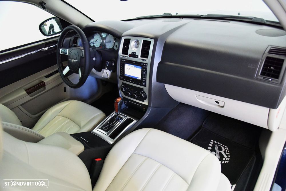 Chrysler 300 C 3.0 CRD - 31