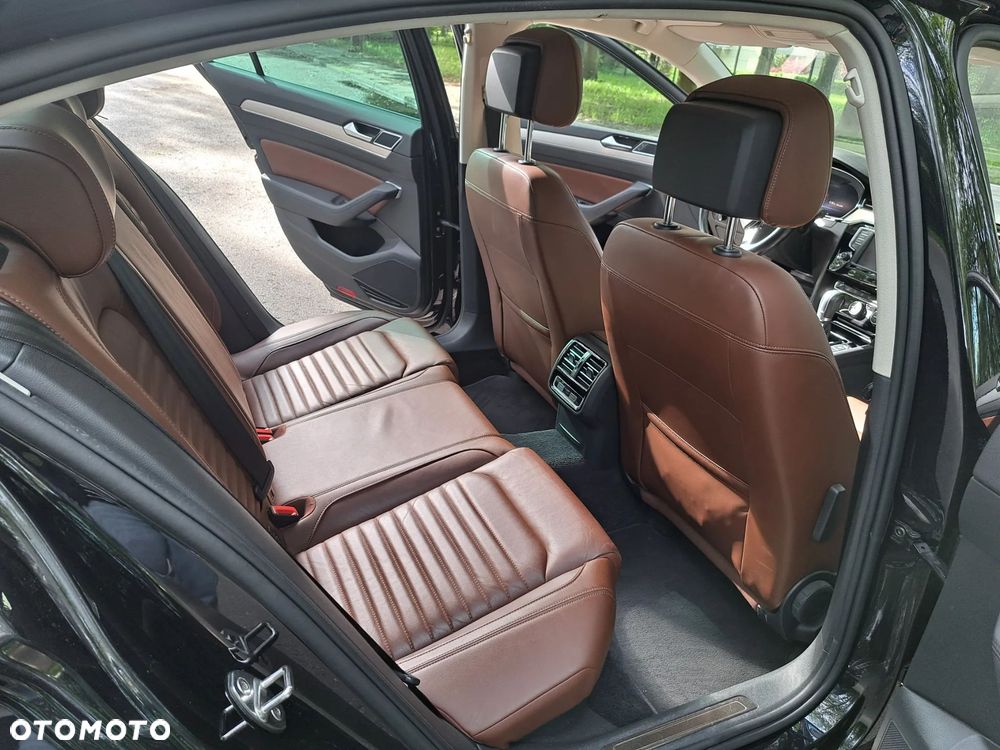 Volkswagen Passat 2.0 TSI BMT Highline DSG - 13