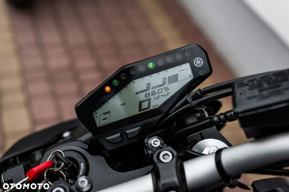 Yamaha MT - 8