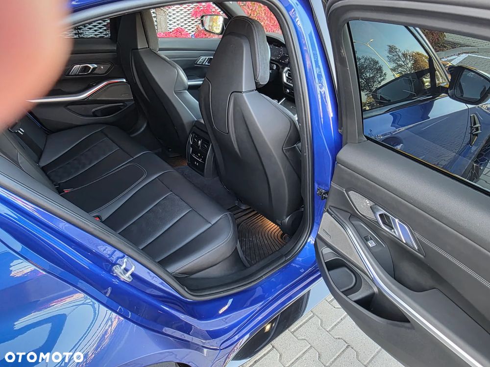 BMW M3 Competition xDrive sport - 34
