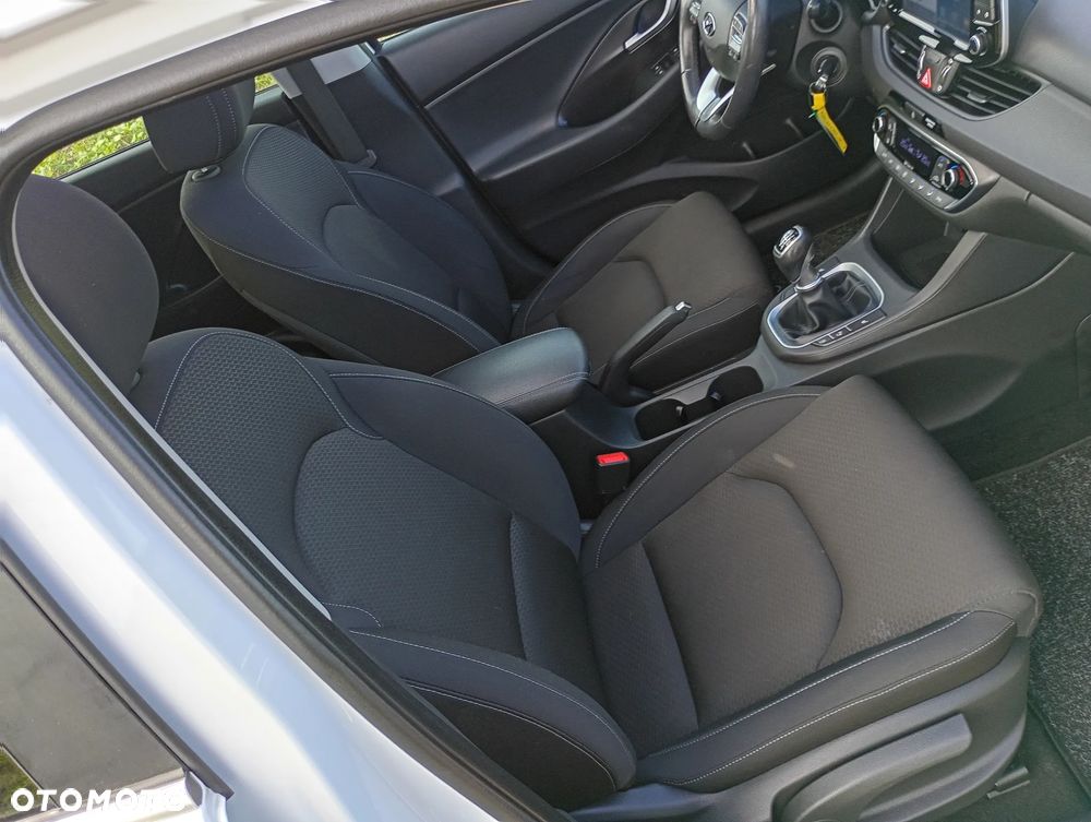 Hyundai i30 1.0 T-GDI Premium - 32