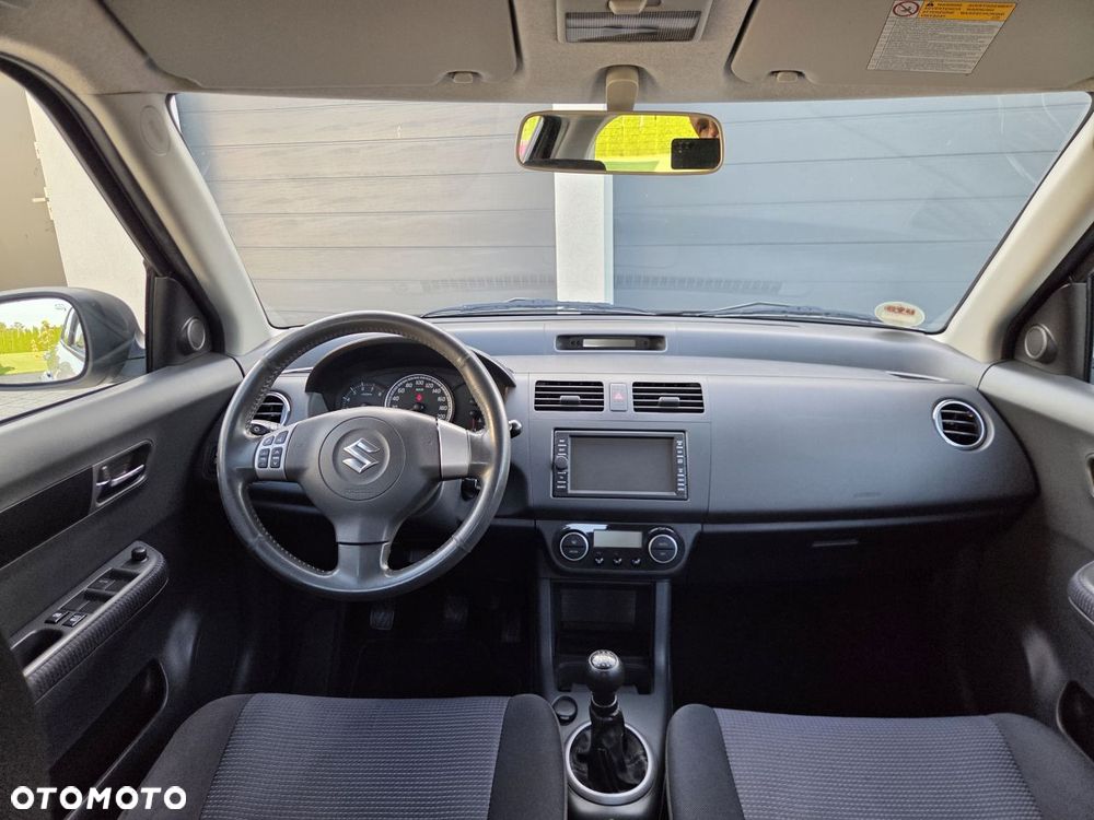 Suzuki Swift - 31