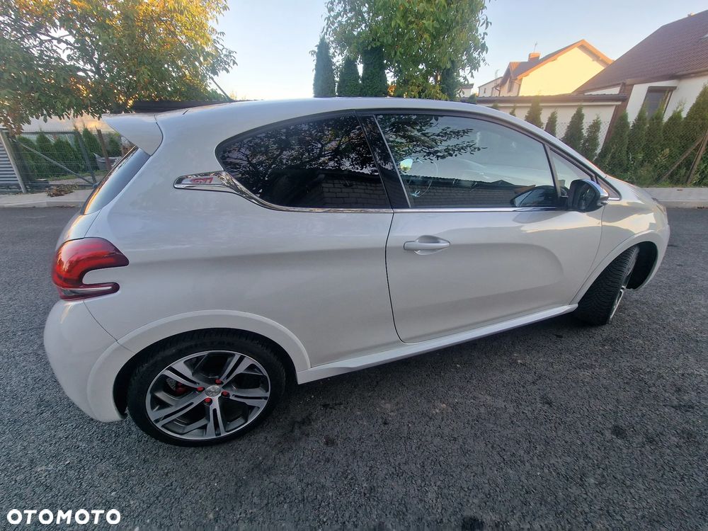 Peugeot 208 THP STOP & START GTi by Sport - 15
