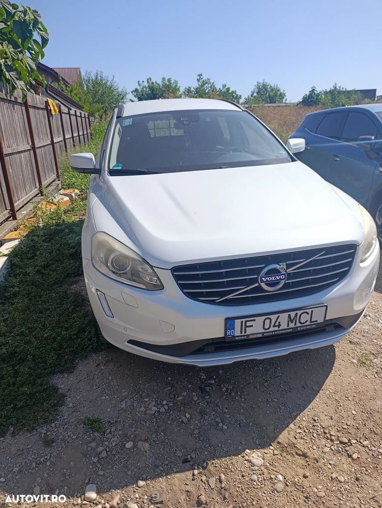 Volvo XC 60 D4 Geartronic Momentum - 4