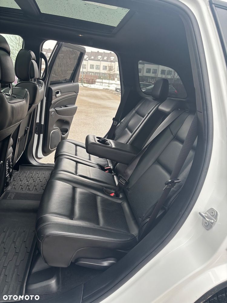 Jeep Grand Cherokee 5.7 V8 HEMI Overland Summit - 16