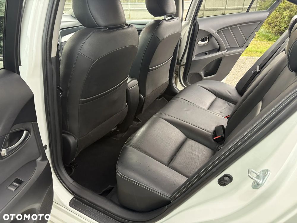 Toyota Avensis 1.8 Prestige MS - 37