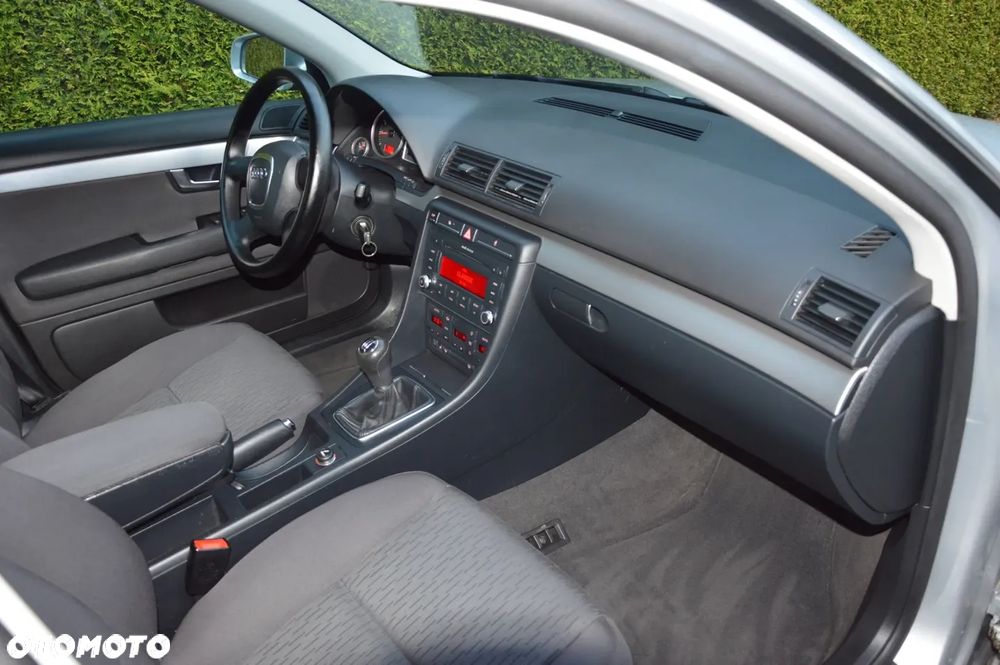 Audi A4 Avant 1.6 - 9