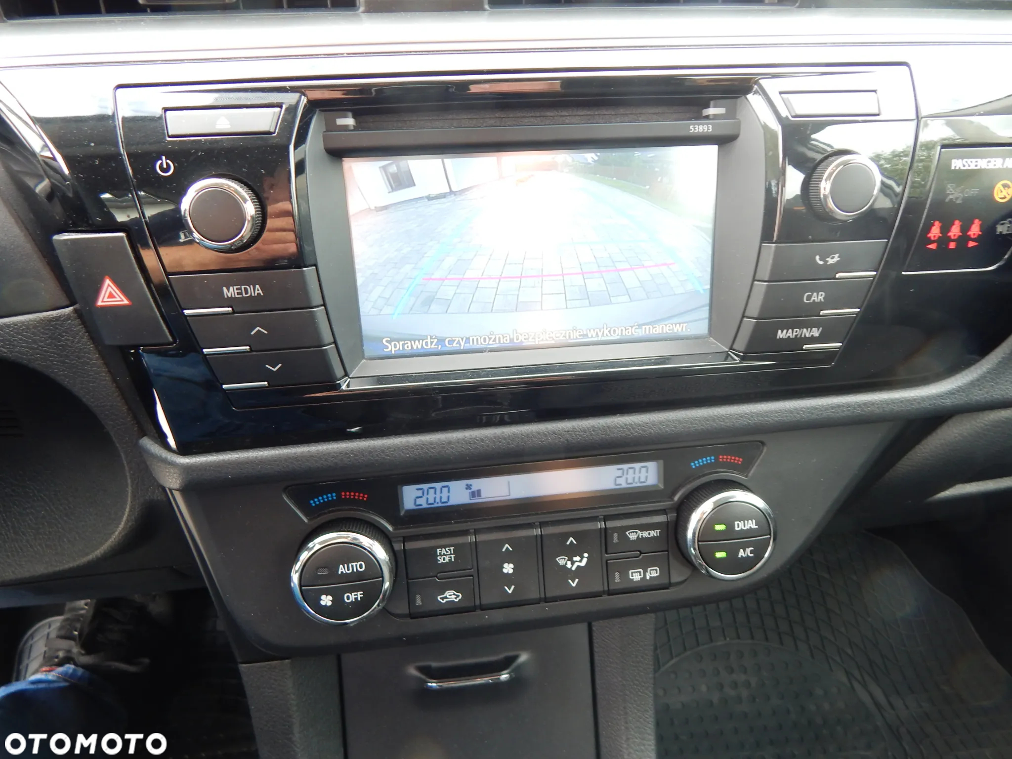 Toyota Corolla 1.6 Comfort MS - 14