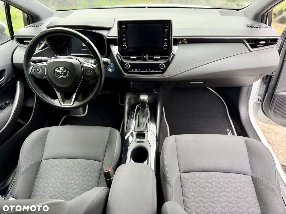 Toyota Corolla 1.8 Hybrid Comfort - 24
