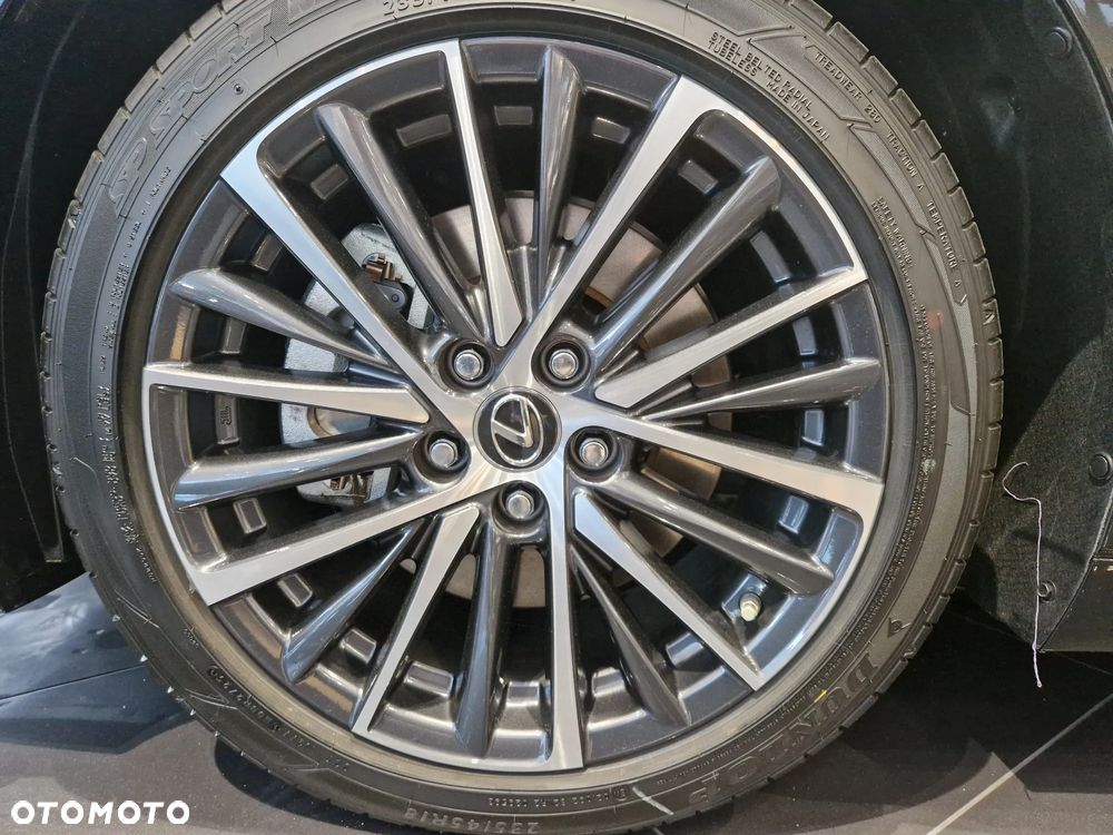 Lexus ES 300h Prestige - 24