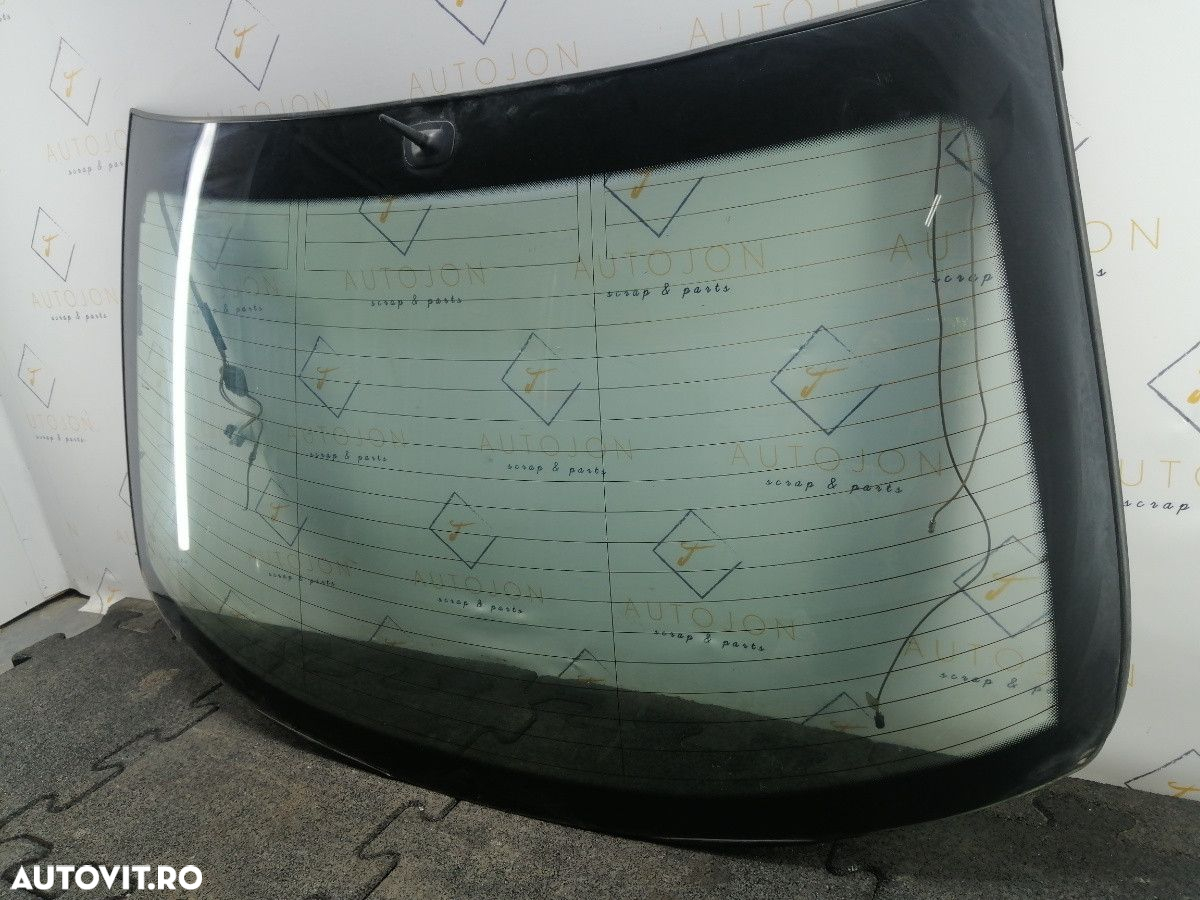 Luneta MERCEDES-BENZ C-CLASS II (W203)  [ 2000 - 2007 ] OEM A2036700180 / A 203 670 01 80 - 2