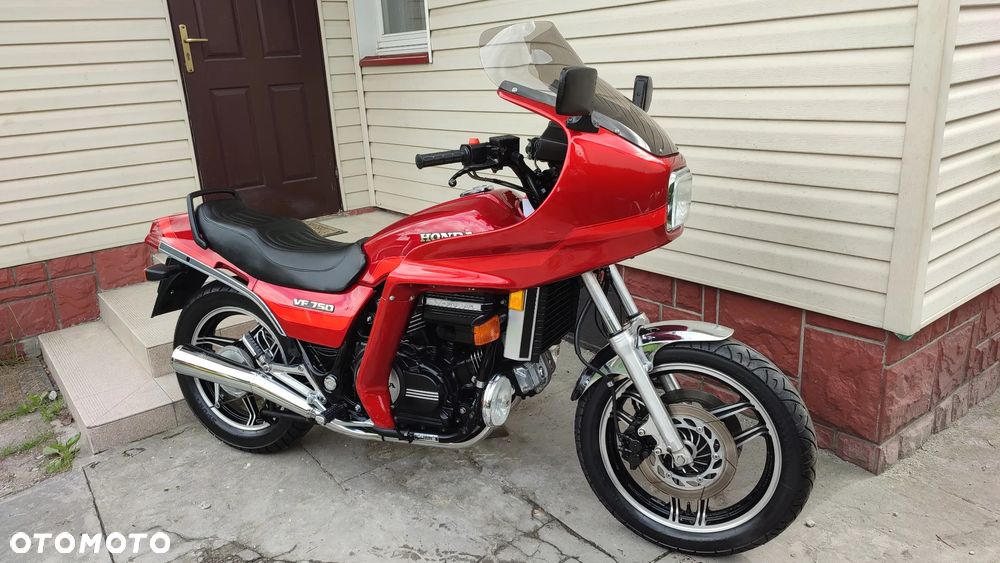 Honda VF - 15