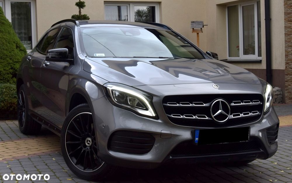 Mercedes-Benz GLA 220 4-Matic AMG Line - 19