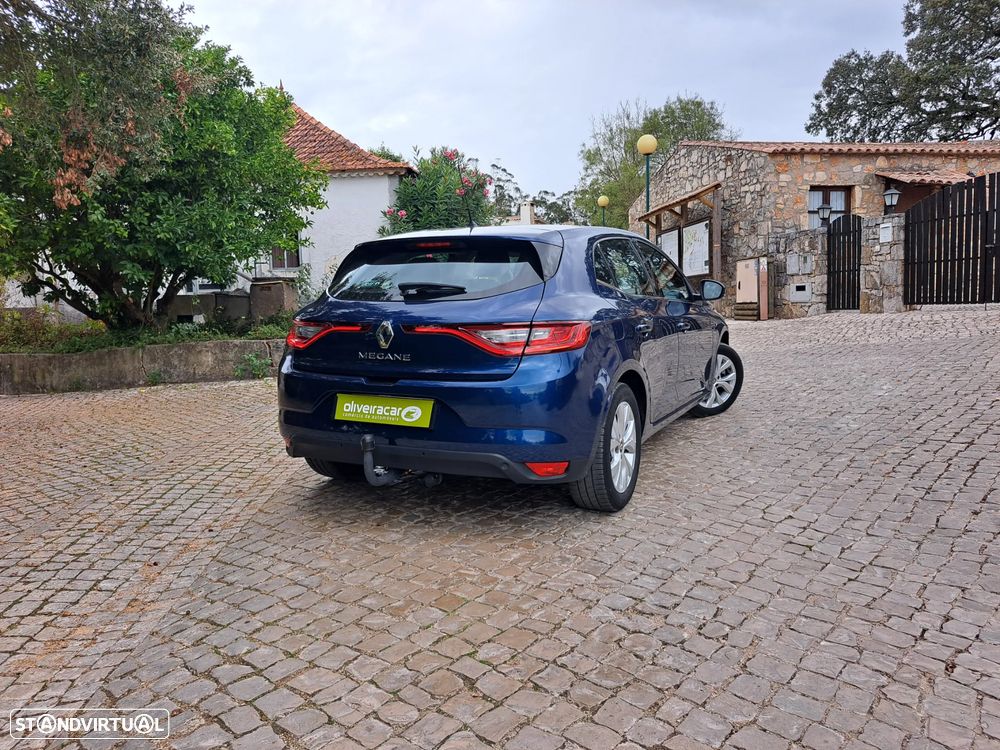 Renault Mégane TCe 140 GPF LIMITED - 31