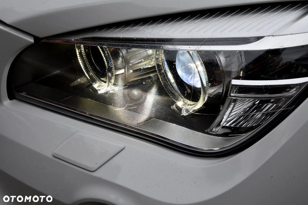 BMW X1 xDrive18d xLine - 32