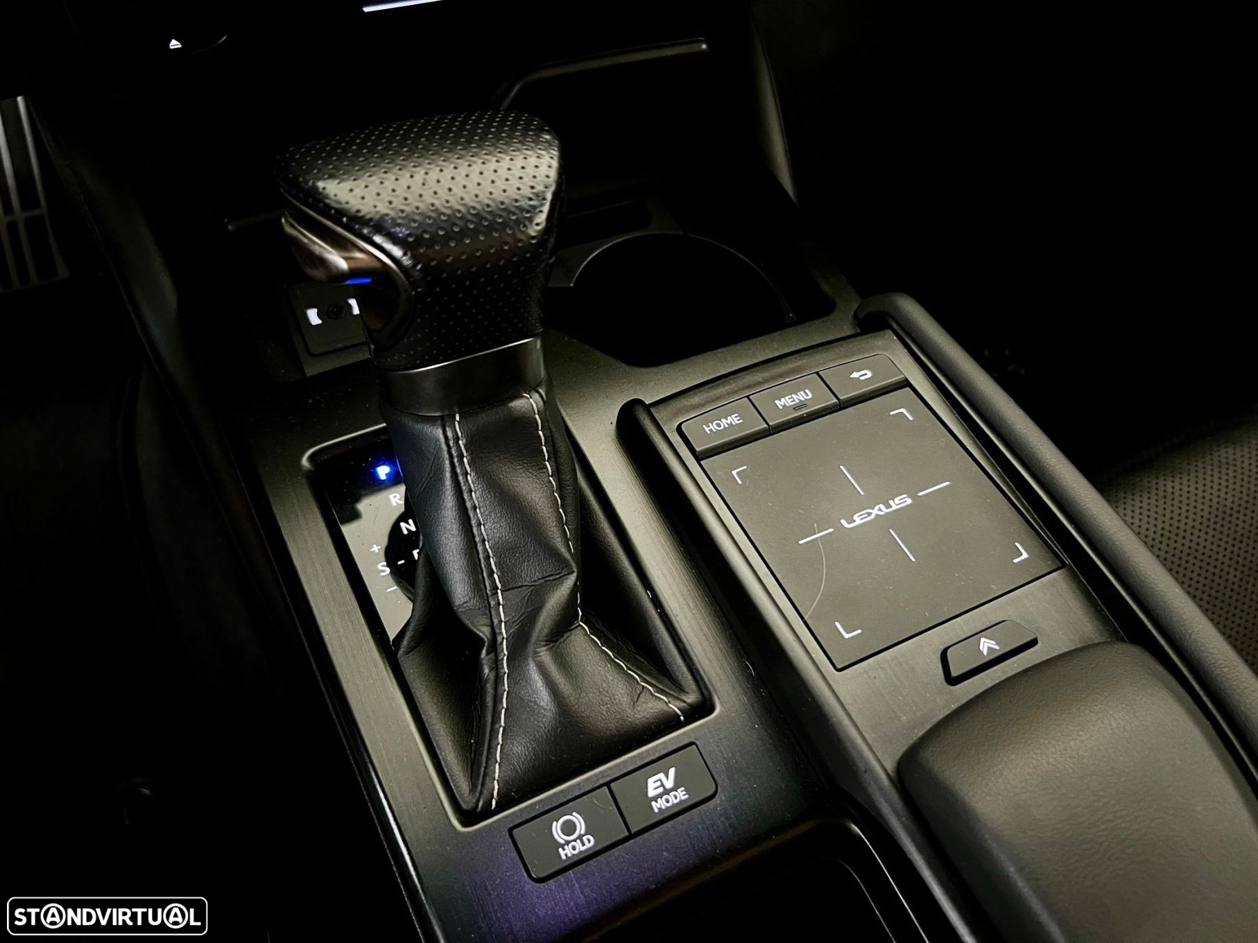 Lexus es-300h F Sport+ - 14