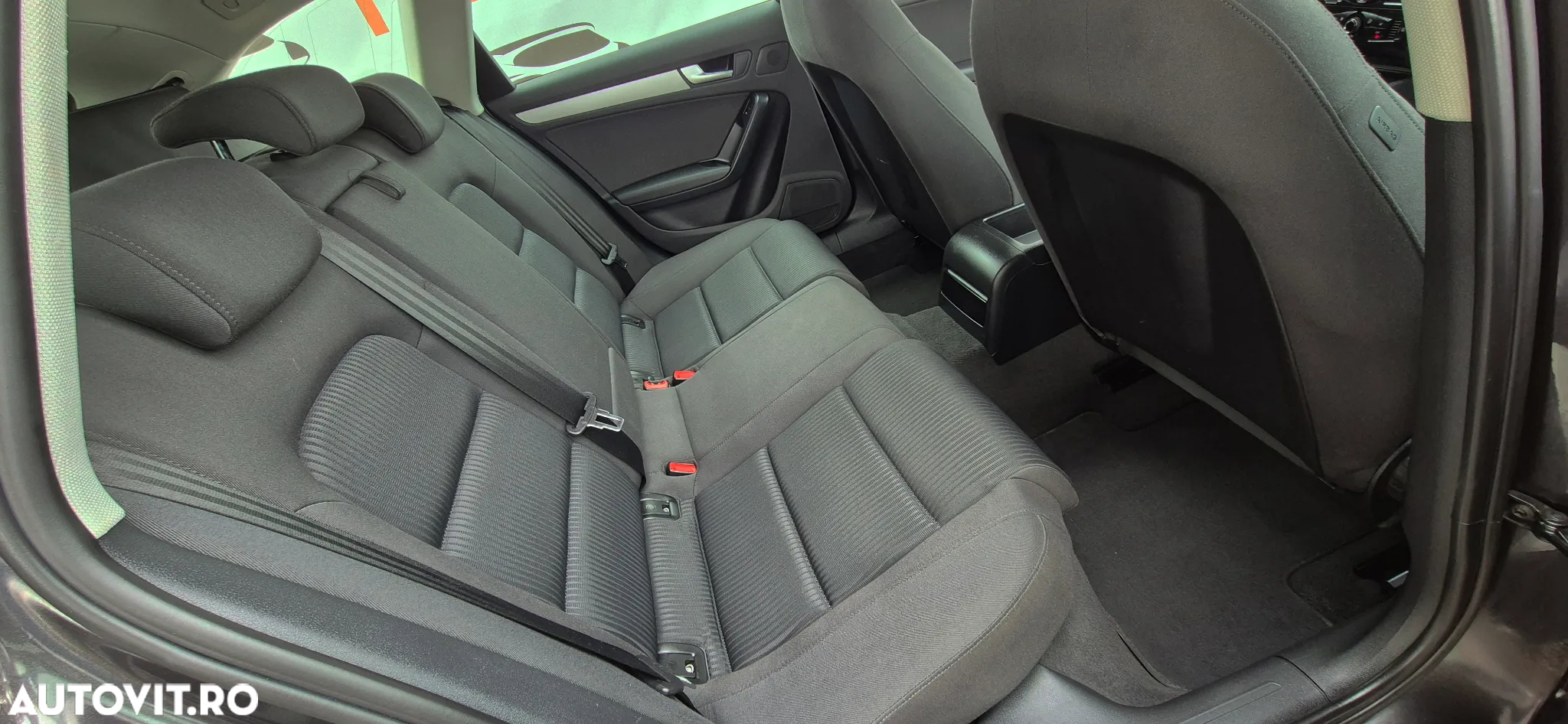 Audi A4 Avant 2.0 TDI DPF Attraction - 9