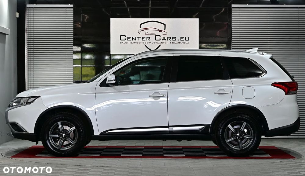 Mitsubishi Outlander 2.0 2WD Diamant - 17