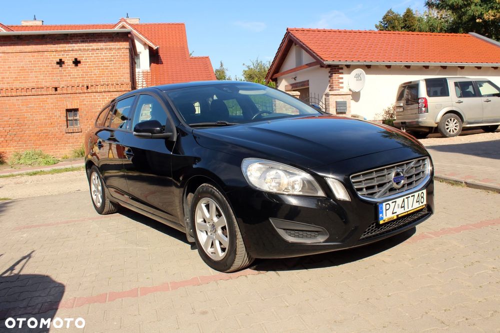 Volvo V60 D2 Kinetic - 2