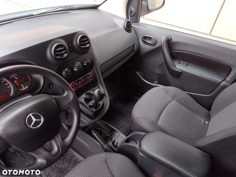 Mercedes-Benz CITAN 111 CDI (110KM) 6-BIEGÓW (L1H1) STAN IDEALNY KLIMA 100% BEZWYPADKOWY 100% SERWIS KM NIE MA RDZY ! ! ! - 16