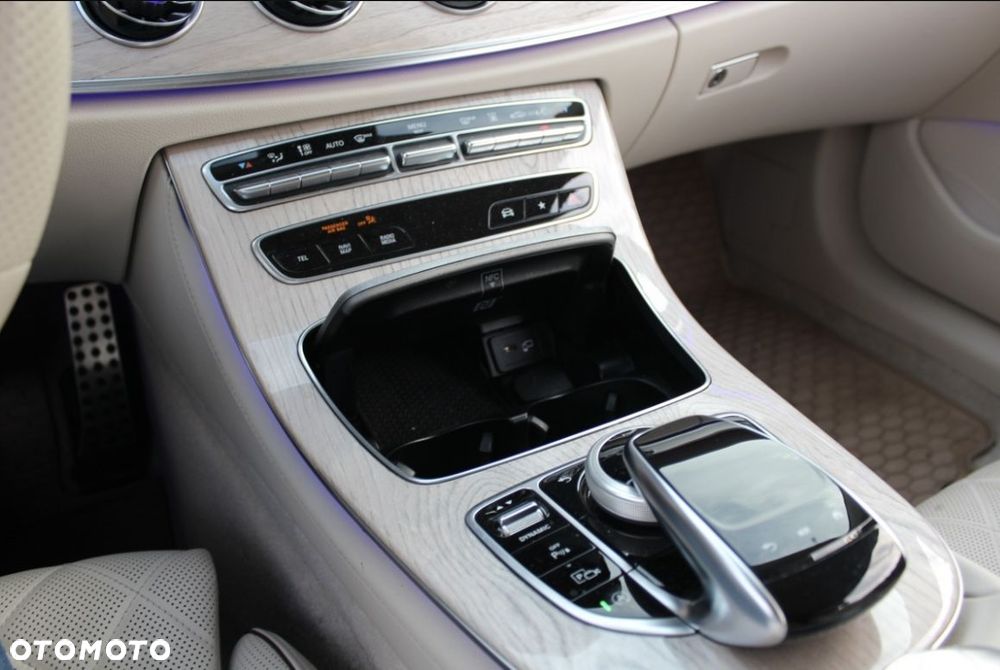 Mercedes-Benz Klasa E 220 d 4-Matic AMG - 14