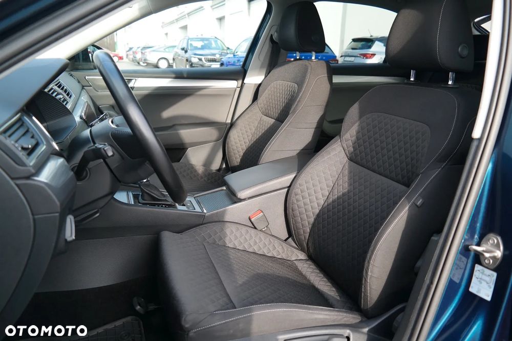 Skoda Superb 2.0 TSI Ambition DSG - 10