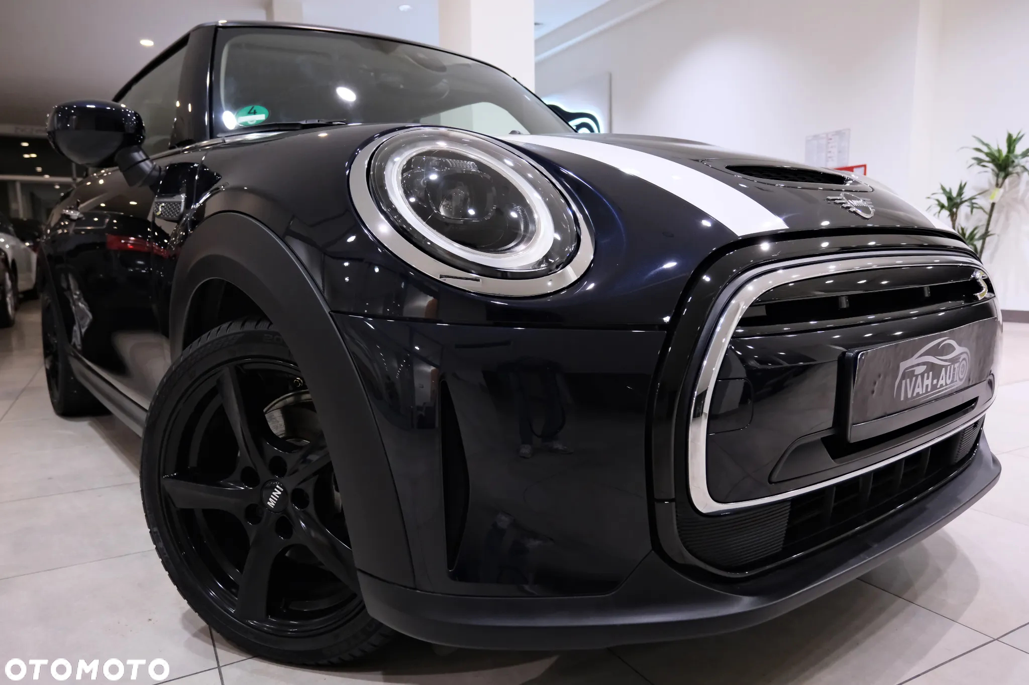 MINI Cooper SE - 4