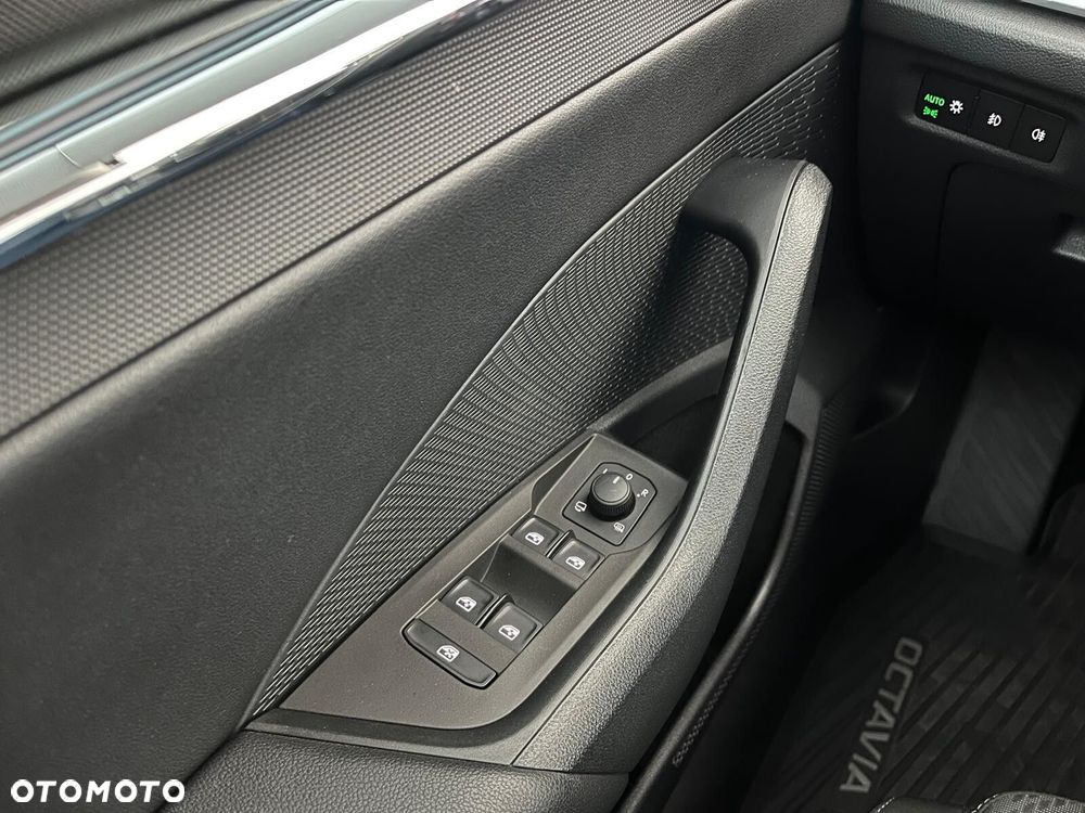 Skoda Octavia 1.5 TSI ACT Style - 12