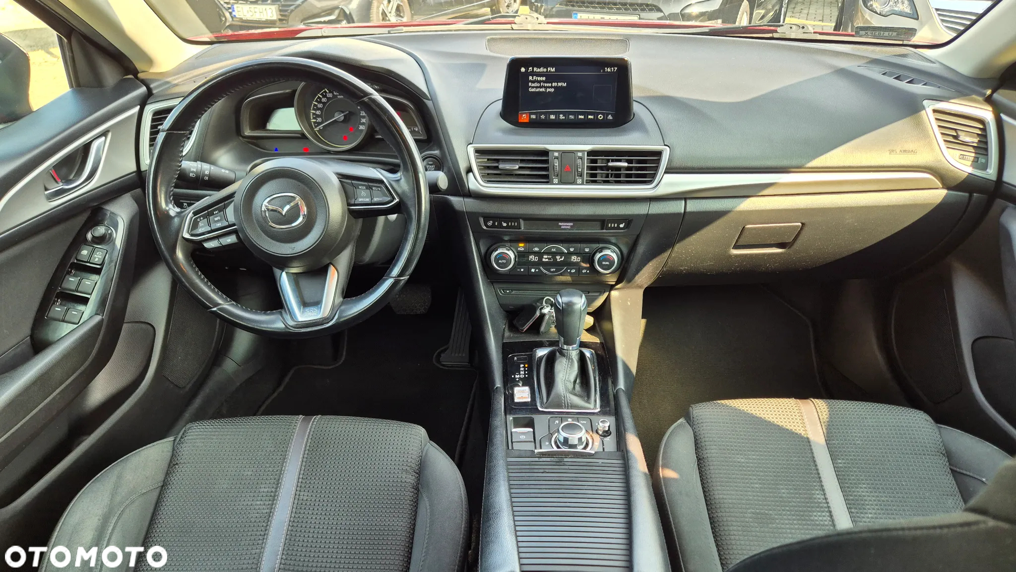 Mazda 3 - 5