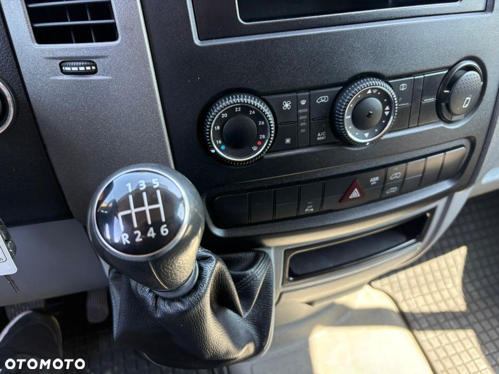 Volkswagen CRAFTER - 13