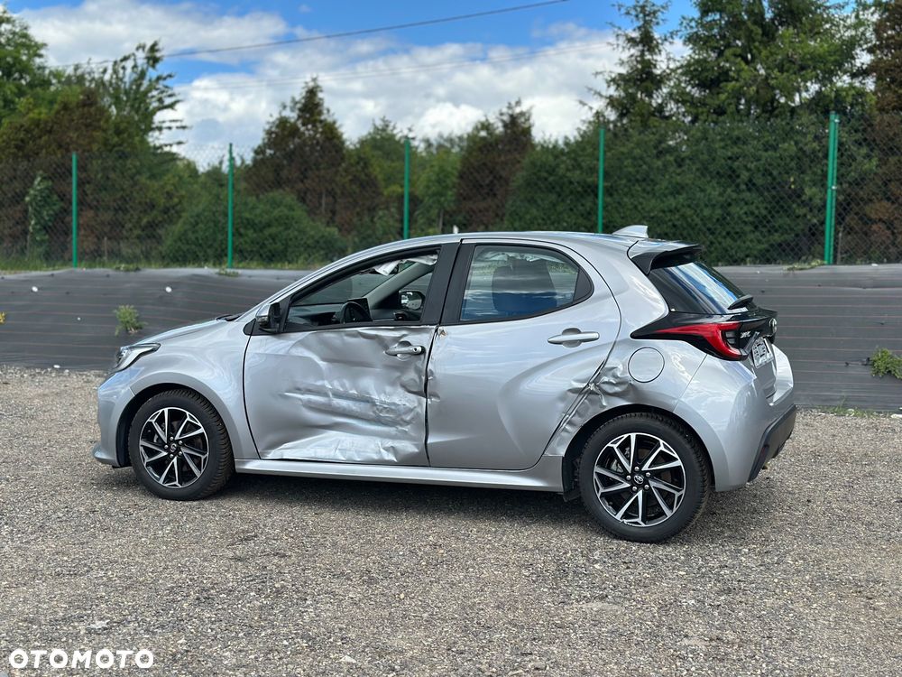 Toyota Yaris - 13