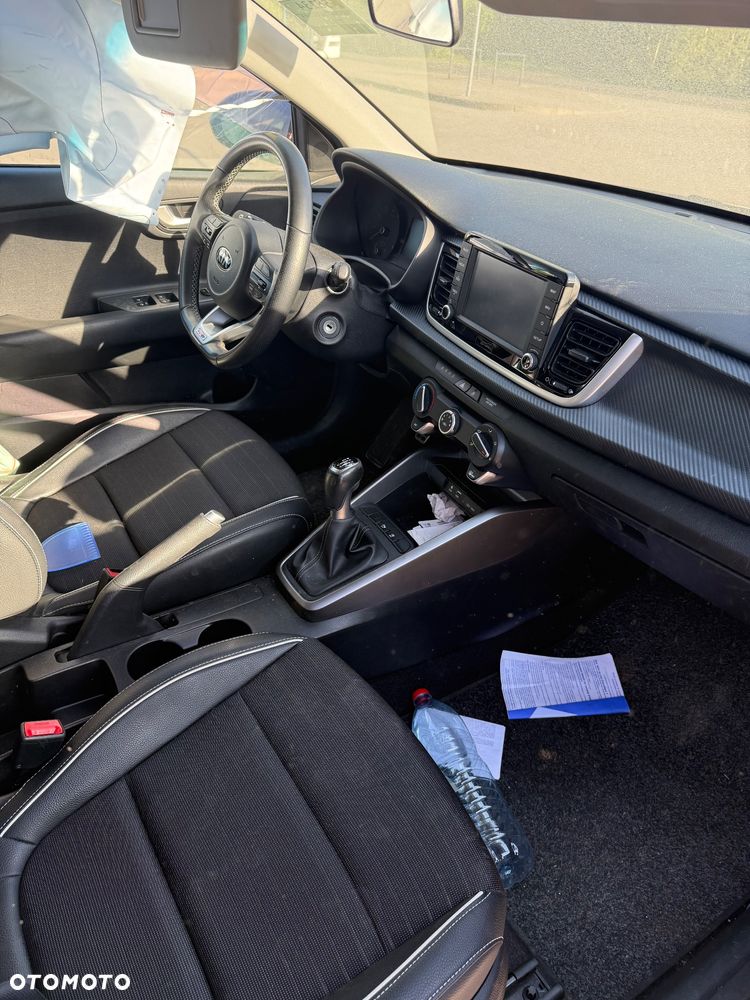Kia Rio - 7