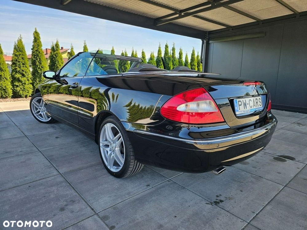 Mercedes-Benz CLK - 4