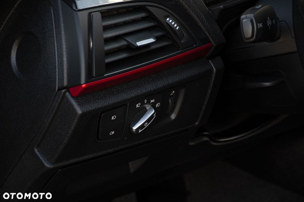 BMW Seria 1 120d Sport Line - 32