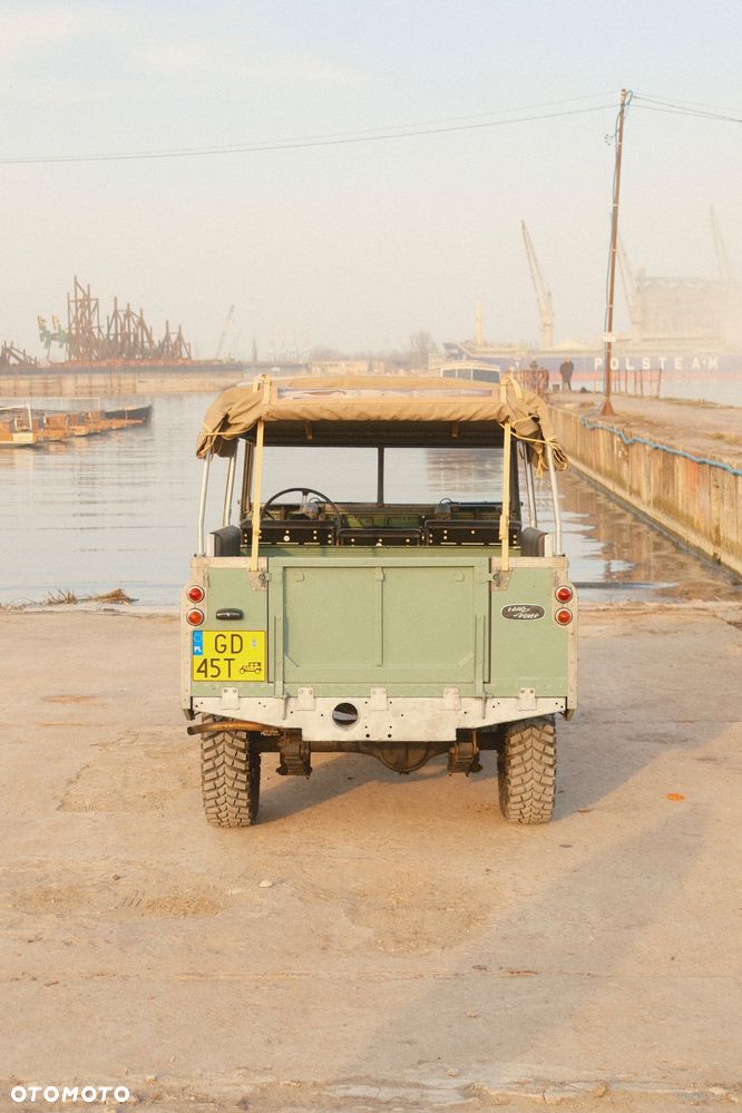 Land Rover Defender - 6