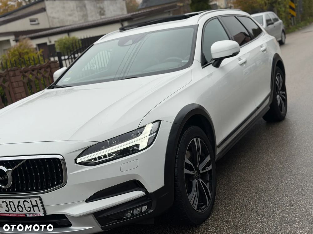 Volvo V90 Cross Country D5 AWD Pro - 39