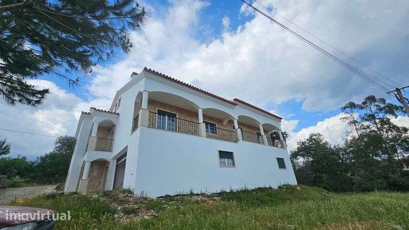 Moradia em Ansião 376m2 Área Construção e 1510 m2 Terreno - Grande imagem: 2/11