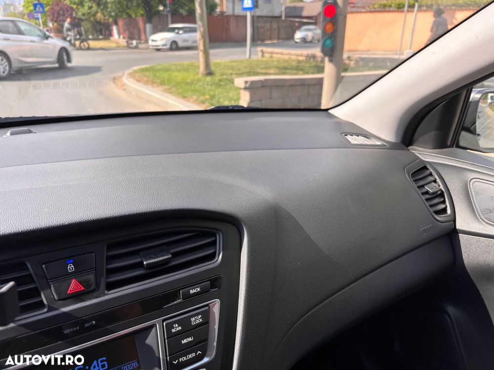 Hyundai i20 - 15