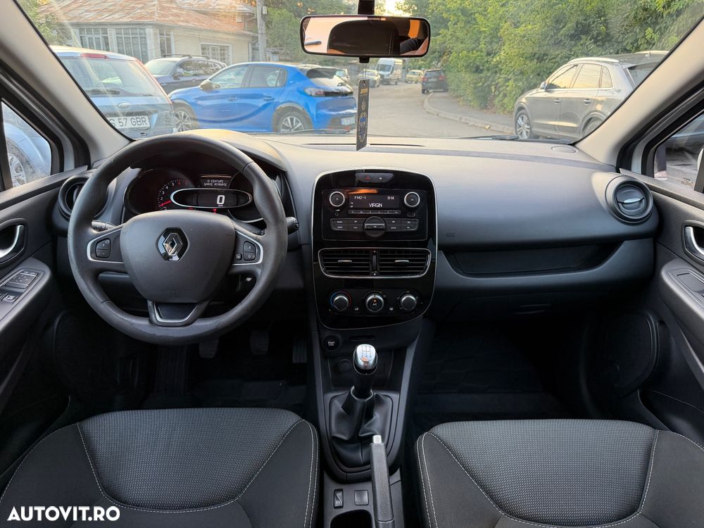 Renault Clio - 6