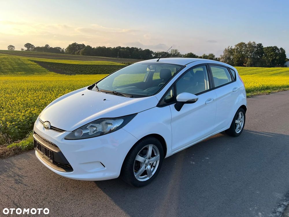 Ford Fiesta - 12