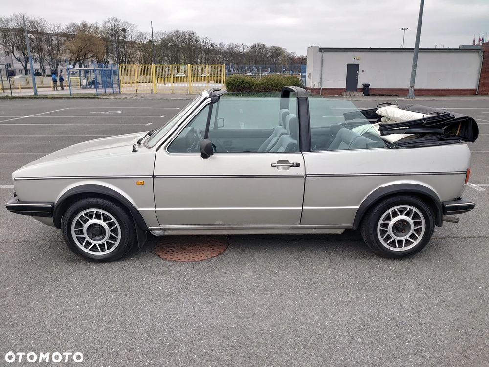 Volkswagen Golf 1.8 GTI - 20