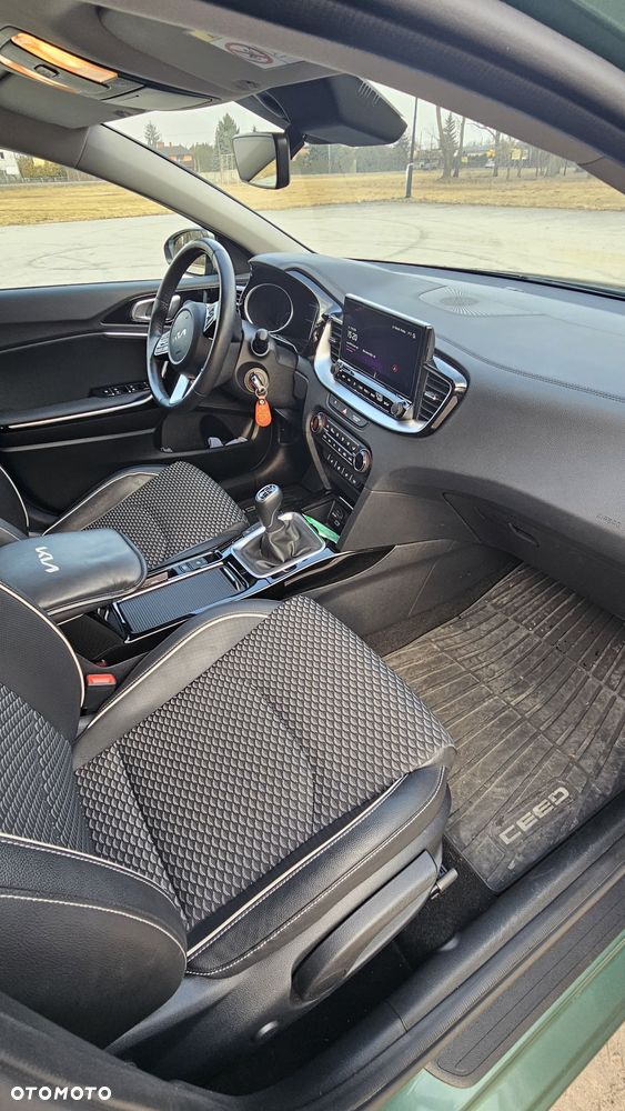 Kia Ceed 1.5 T-GDI L - 19