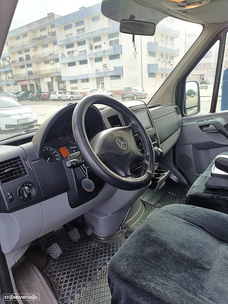 Mercedes-Benz Sprinter 906.211 - 7