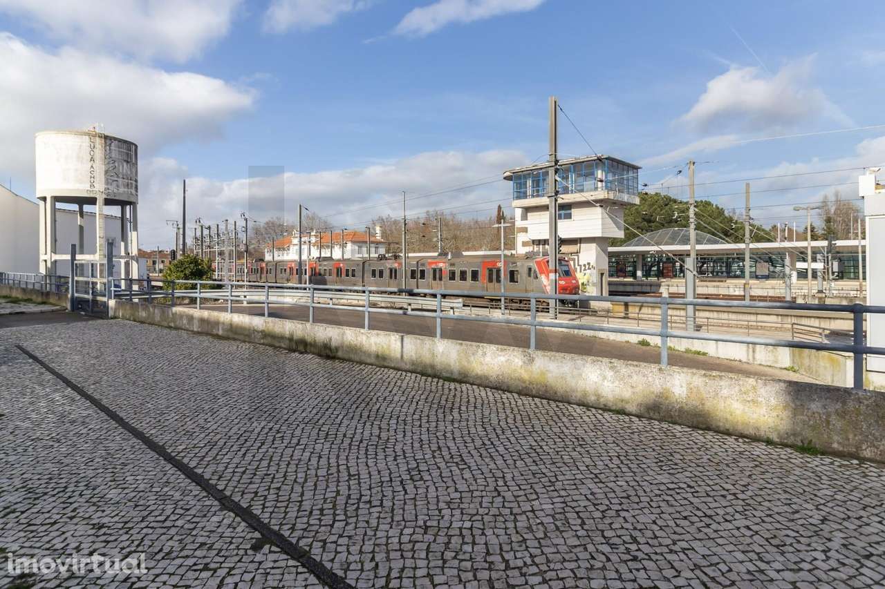 Apartamento Exclusivo T3 com Varandas, Garagem , Em Frente à Estação - Grande imagem: 5/47