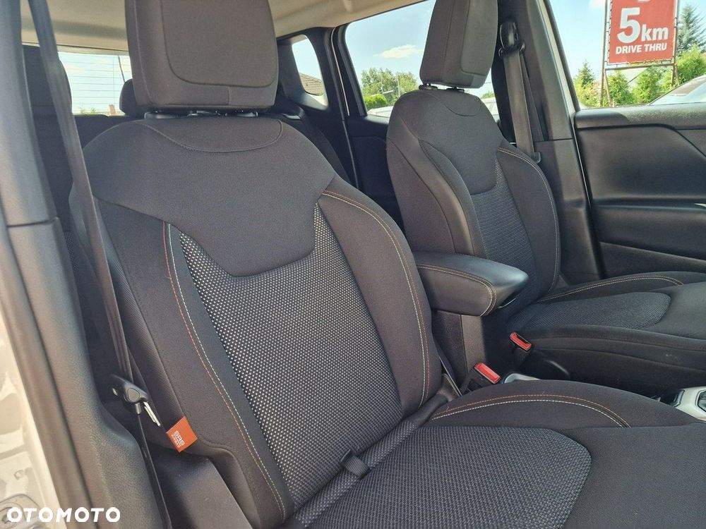 Jeep Renegade 1.4 MultiAir Limited 4WD S&S - 21