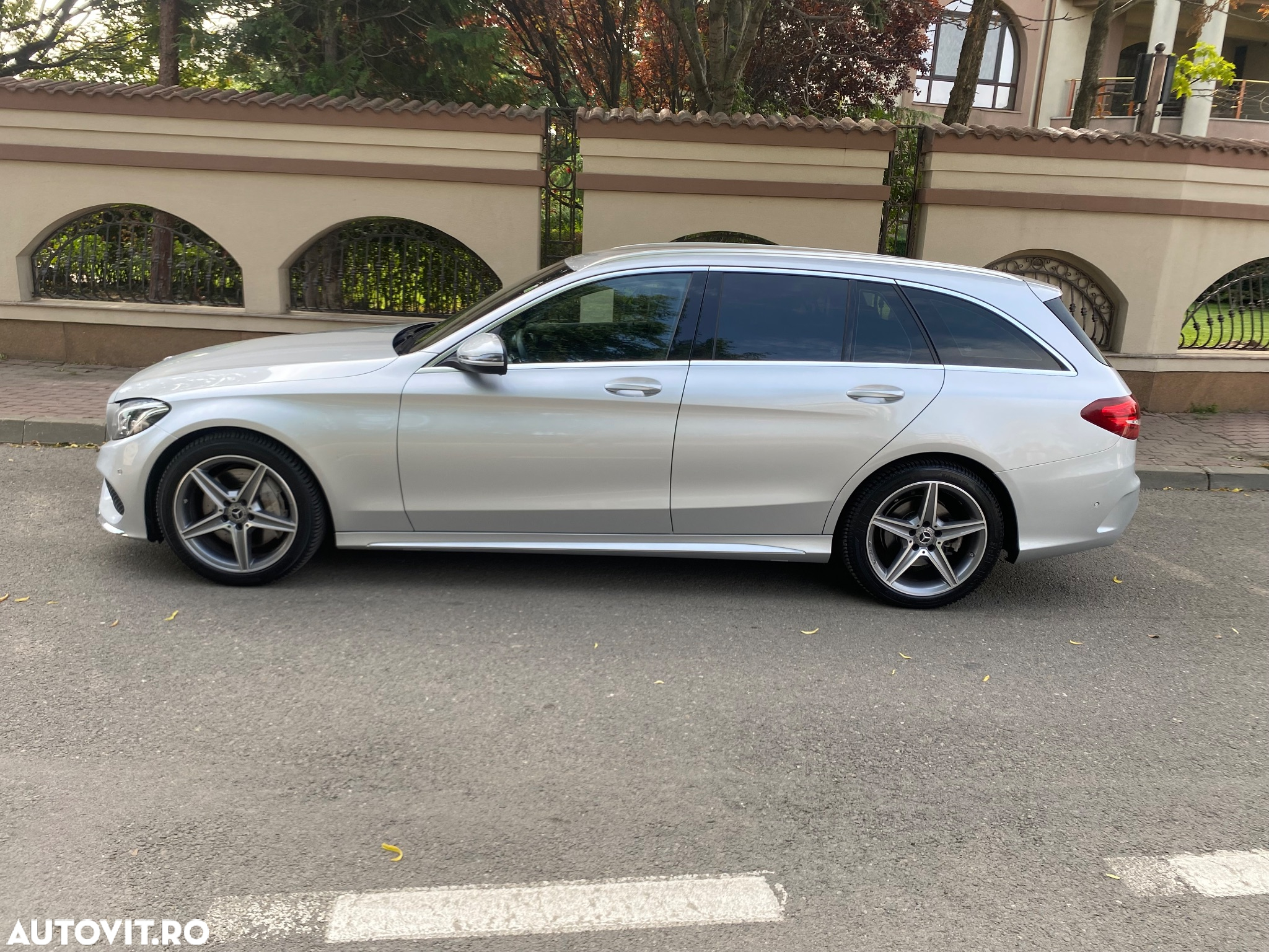 Mercedes-Benz C 250 d T 9G-TRONIC AMG Line - 2