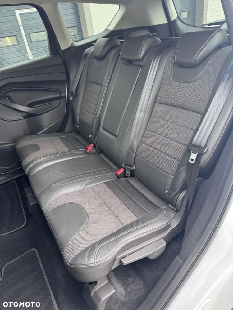 Ford Kuga 1.6 EcoBoost 2x4 Individual - 30