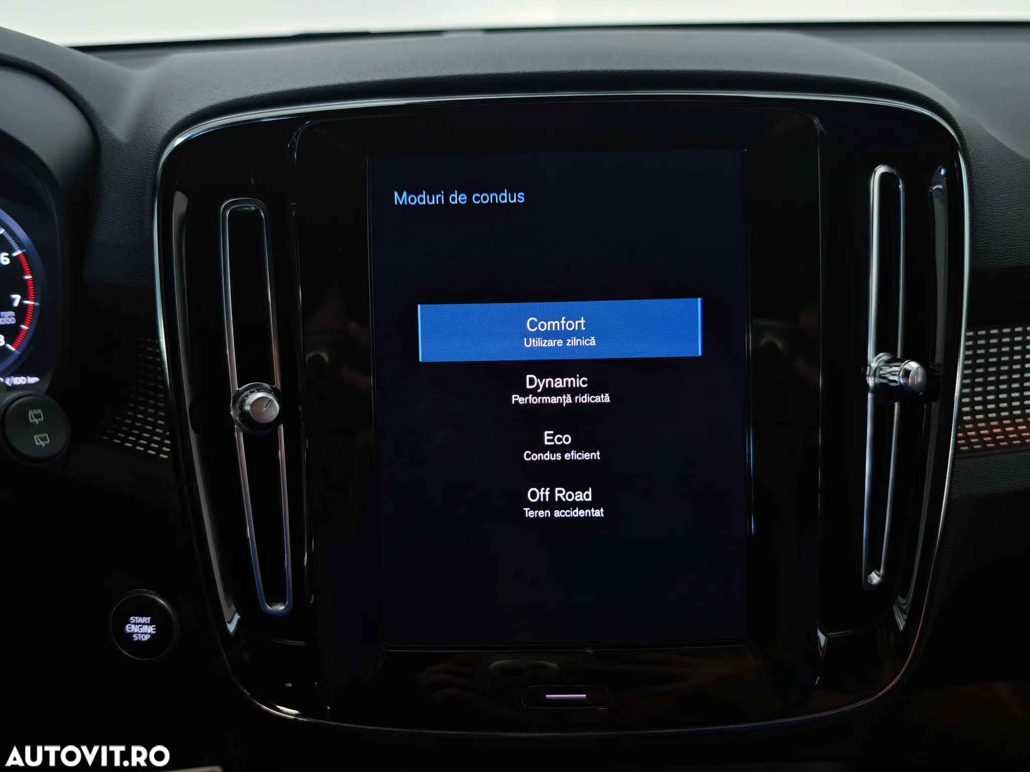 Volvo XC 40 T3 R-Design - 18