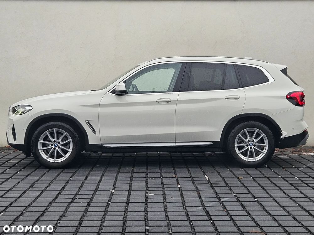 BMW X3 xDrive20i mHEV - 4